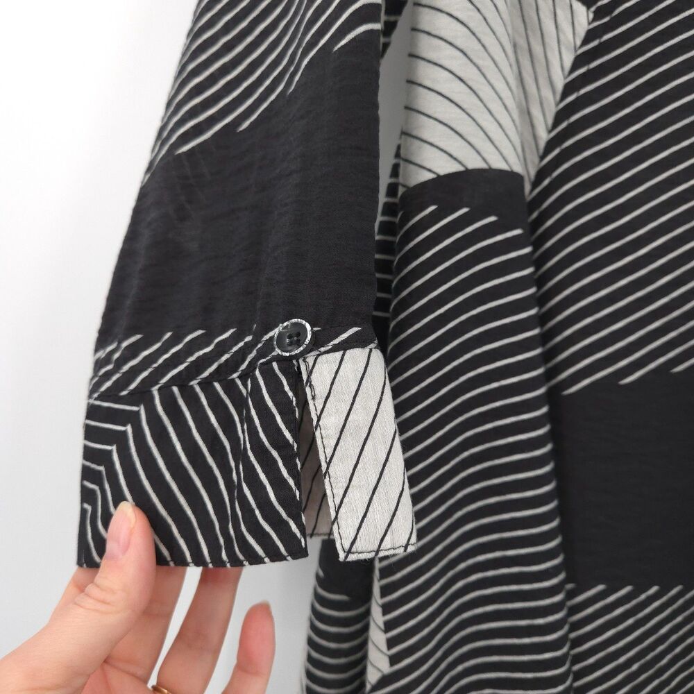 John Mark wire collar button up shirt dress Size S A-line geometric Artsy - Picture 3 of 9